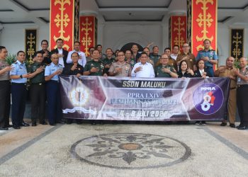 Jemaat GPM Lateri Serahkan Bantuan Hewan Kurban Bagi Masyarakat Mamala