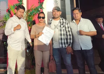 Wakil Ketua DPRD Maluku R.E. Latuconsina dilaporkan ke Badan Kehormatan Dewan