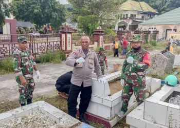Polsek Nusaniwe Gelar Kerja Bakti Sinergitas Jelang Ramadhan dan Idul Fitri 1444 Hijriah