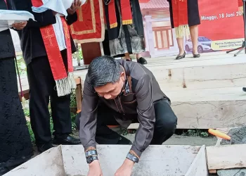 Letakan Batu Penjuru Pastori II Jemaat GPM Passo Utara, Penjabat Walikota Ambon Minta Pastori Tak Boleh Membentengi Gereja Bak Menara Gading