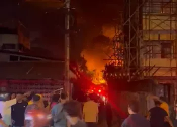 Kebakaran di Tantui Puluhan Rumah Warga Ludes.