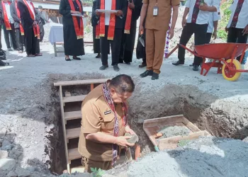 Sekkot Ambon Letakkan Batu Pertama Pembangunan Pastori II Jemaat GPM Hatiwe Besar