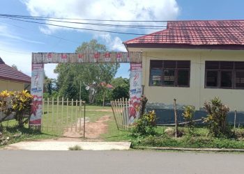 Enam Bulan Gaji GTT “Dipangkas” Sepihak dan Arogan, Kadisdikbud Maluku Diminta Copot Jabatan Kepsek SMK PGRI Ambon