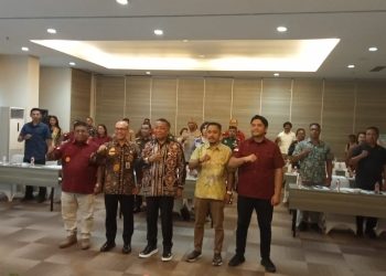 Asisten III Sekretariat Kota Ambon Membuka Rapat Koordinasi Tim Pengawasan Orang Asing