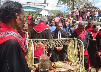 Buka Sasi Hasil Laut Negeri Rutong, Wattimena : “Negeri Adat Terus Lestarikan Budaya”
