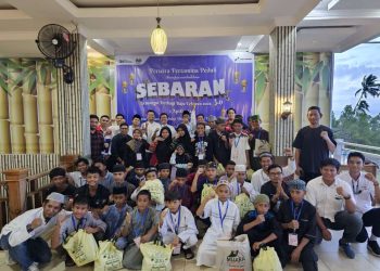 Pertamina Papua-Maluku Ajak 125 Anak Yatim dan Dhuafa Beli Baju Lebaran