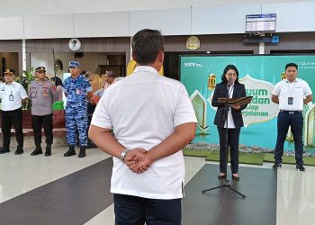 General Manager PT Angkasa Pura I Cabang Ambon Pimpin Apel Siaga Arus Mudik Idul Fitri di Terminal Bandara Internasional Pattimura Ambon