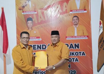 Datang dan Daftar Sendiri, Agus Ririmasse Diberi Simpati Ketua TP3 DPC Hanura Kota Ambon