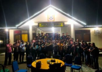 Giatkan Kampanye Pilkada Damai, Polsek Piru dan AMGPM Cabang Soli Deo Gloria Gelar Malam Keakraban