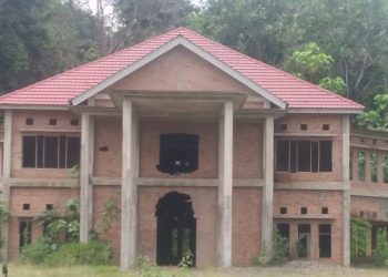 Sengaja Halangi Eksekusi, Alibi Ada “Kaart Eigendom Verponding” Palsu, Pemkab SBB Diduga “Masuk Angin”, Dikonfirmasi Penjabat Bupati SBB Tak Membalas