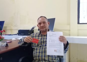 Tokoh SBB Ini “Sahlan Heluth’ Resmi Mundur dari PDI Perjuangan