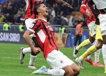 Nyong Ambon (Maluku) Jadi Pemain Terbaik Saat AC Milan Tekuk Inter Milan 2-1