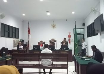 Hakim Vonis Mantan Walikota Tual Satu Tahun Enam Bulan Penjara