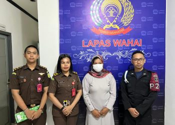 Jaksa Penyidik Serahkan Tersangka dan Barang Bukti “Kasus Pancuri Kepeng” Desa Aruan Gaur ke JPU