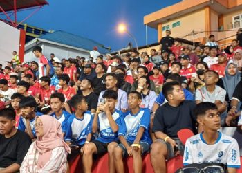Malut United Berbagi Kebahagiaan di Stadion Gelora Kie Raha