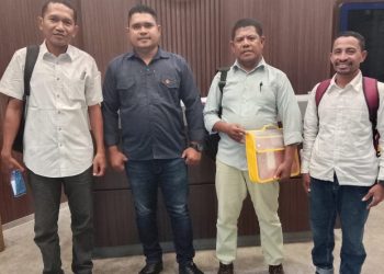 Tim Hukum Paslon INA AMA Lapor KPU SBT di DKPP