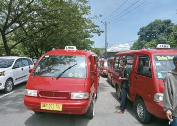 Sopir Angkot Laha Gelar Aksi Mogok, Minta Dishub Perjelas SK jalur