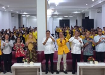 Beri Kuliah Umum Kepada Mahasiswa UT, Wattimena Paparkan Gambaran Kota Ambon