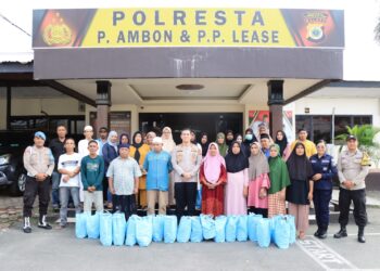 Pererat Relasi Sosial dan Jaga Kamtibmas, Polresta Ambon Gelar Bakti Sosial Ramadhan