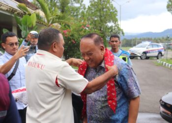 Marciano Norman Lantik Pengurus KONI Maluku Hari Ini