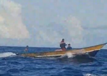 Viral di Sosmed, Warga Kejar Nelayan Nakal yang Lakukan Pengeboman Ikan di Perairan Tayando Yamru Kota Tual