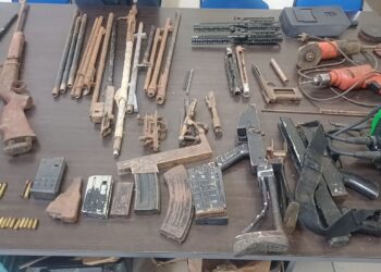 Reskrimum Polda Maluku dan Densus 88 Tangkap Warga Desa Rumahkay Pembuat Senpi