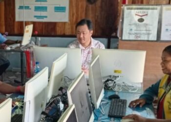 Dari Bupati KKT Hingga Ridho Slank Kuliah Jarak Jauh , Bukti Fleksibilitas Kuliah di UT