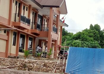 Tepis “Sogok” APH Rp 6 Miliar, Enam Orang Suruhan MB Ancam Pukul CEO Referensimaluku.id, LSM Demo Kejati Maluku, BPK Audit SXKA Ambon