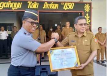 Pemkot Dapat Penghargaan Capaian 100 Persen Pembentukan Posbakum Bagi Masyarakat Kota Ambon