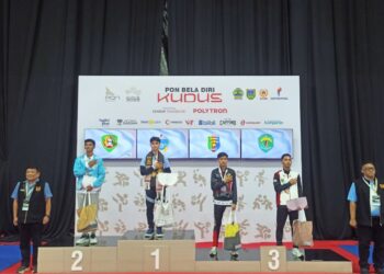 Marchelino Kuhuparuw Sumbang Perak di Karate, Maluku Kini Koleksi Tujuh Medali di PON Bela Diri II Jateng