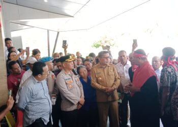 Wali Kota Ambon Perintahkan Pembongkaran Tanda Sasi di Supermarket Dian Pertiwi