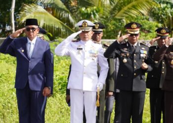 Pemkab Maluku Tenggara Gelar Upacara dan Ziarah Tabur Bunga Peringati Hari Pahlawan