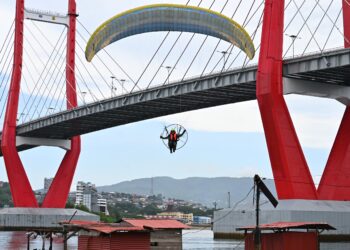 Federasi Aerosport Daerah Maluku Gelar Latihan Perdana Paramotor Exercise 