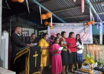 Gelar Ibadah Syukur Natal, Pendeta Chris Andries Minta Pengurus Pelari Sektor Moria Jemaat GPM Bethesda Bawa Damai Bagi Rumah Tangga dan Sesama