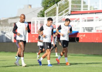 Jelang Lawan Persik Kediri, Hendri Susilo: “Malut United Hadapi Persik dengan Motivasi Tinggi”