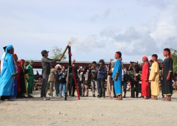 Atraksi Pukul Sapu Lidi Morella Resmi Dibuka, Pemprov Maluku Dorong Pelestarian Budaya dan Pariwisata