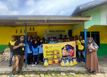 Maxim Salurkan Santunan Anak Yatim di Ambon, Bagikan Paket Sembako di Bulan Ramadan