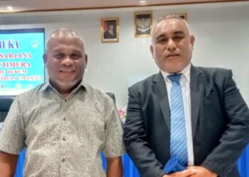 Dua Sahabat Awalnya Wartawan Kini Bergelar Doktor