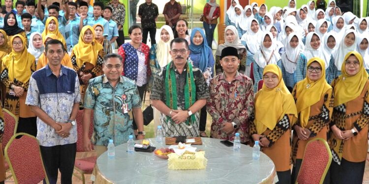 Pemkot Ambon Perkuat Literasi Digital dan Edukasi Bijak Bermedia Sosial bagi Pelajar 