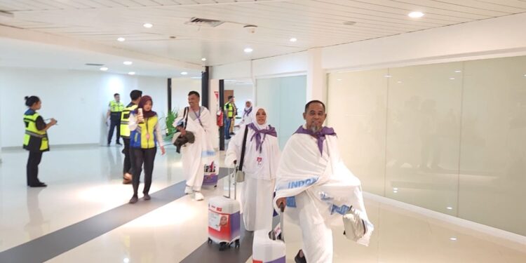 Bandara Pattimura Ambon Sukseskan Keberangkatan 393 Jamaah Haji Kloter 24 Provinsi Maluku