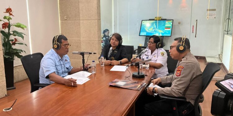 Polisi Jadi Sahabat Pelajar, Polda Maluku Luncurkan Program “Polisi Mengajar” hingga ke Wilayah 3T