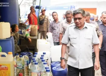 Tegas Soal Penataan Pasar Mardika, Wali Kota Bodewin Wattimena: Tempat Usaha Bukan untuk Tinggal, Pelanggar Akan Dibongkar