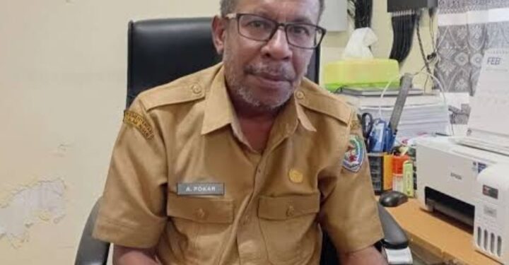 Jabatan Sekda Kepulauan Aru Berganti, Adolof Pokar Ditunjuk Jadi Plh